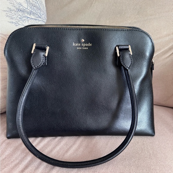 kate spade Handbags - Kate Spade Medium bag